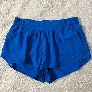 Lululemon LR hotty hot shorts 2.5”